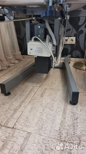 Кресло для педикюра с электроприводом