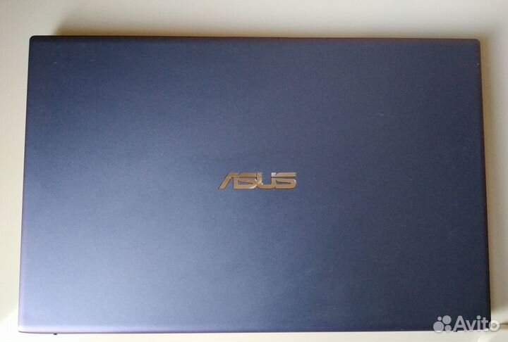 Ноутбук asus