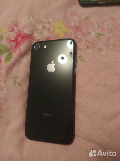 iPhone 8, 64 ГБ