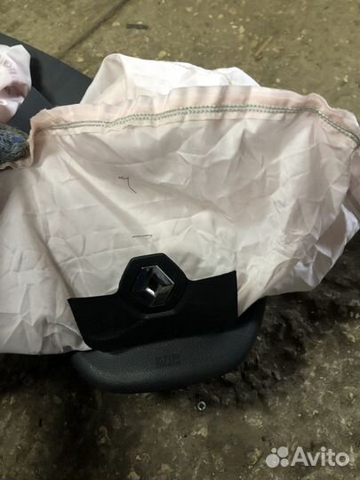 Подушки безопасности Renault Logan 2