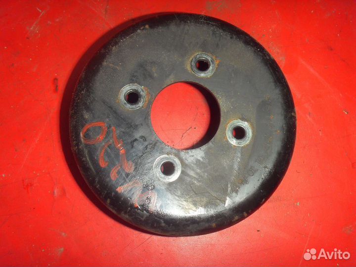 Шкив водяного насоса A1122020110 Mercedes W220