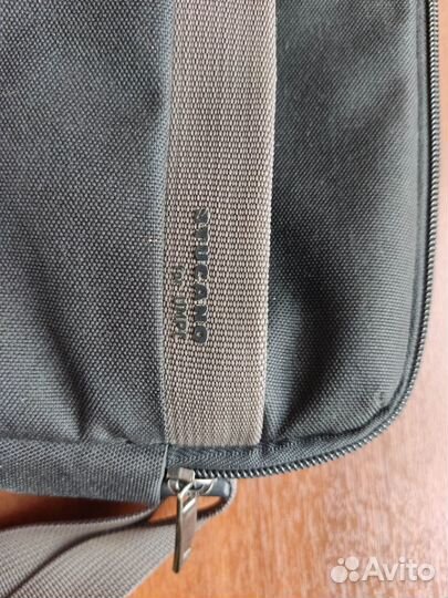 Стильная сумка для нетбука Tocano Италия