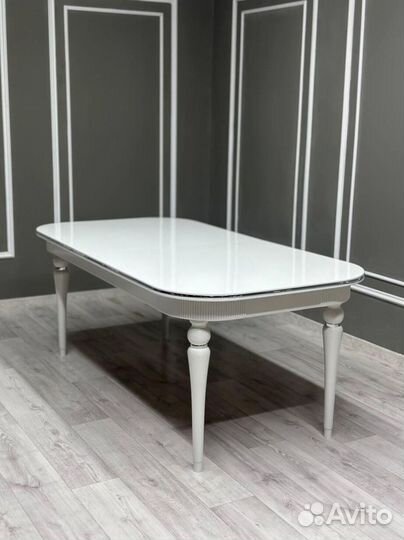 Качественный стол.Оплата при получении