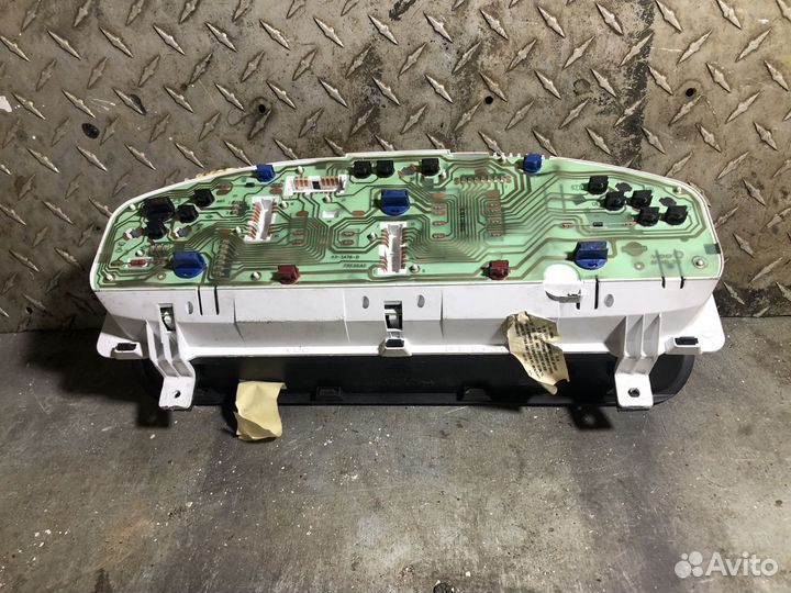 Щиток приборов Ниссан Примера