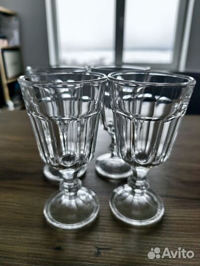 Стеклянные фужеры