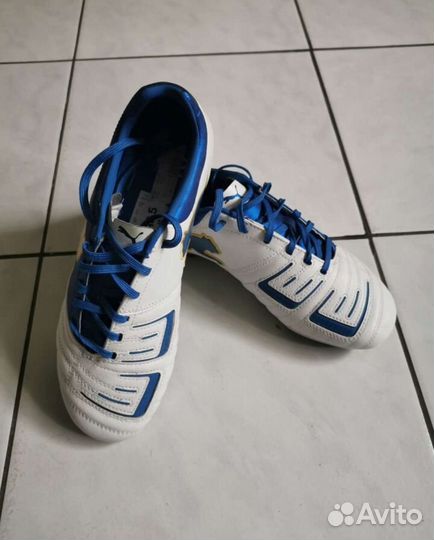 Футбольные бутсы Puma