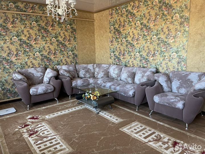 Набор мягкой мебели