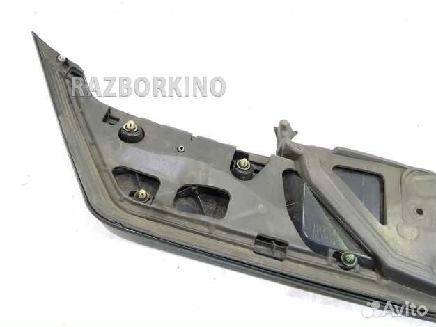 Накладка крышки багажника