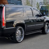 Cadillac Escalade 6.2 AT, 2006, 300 000 км, с пробегом, цена 1 900 000 руб.