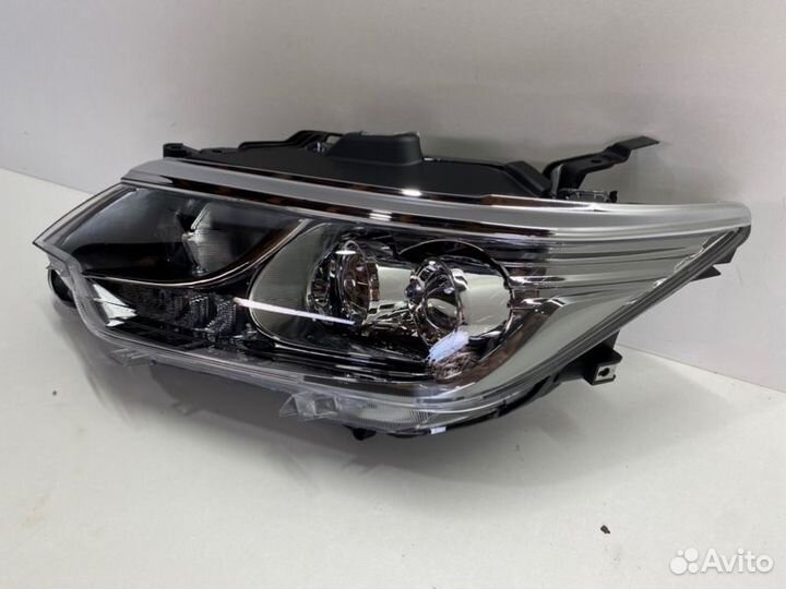Фара двухлинзовая передняя левая Toyota Camry