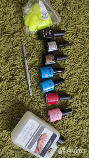 Лампа для ногтей с набором лаков