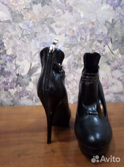 Продам ботильоны