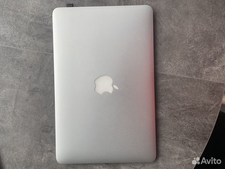 Apple MacBook Air 2011