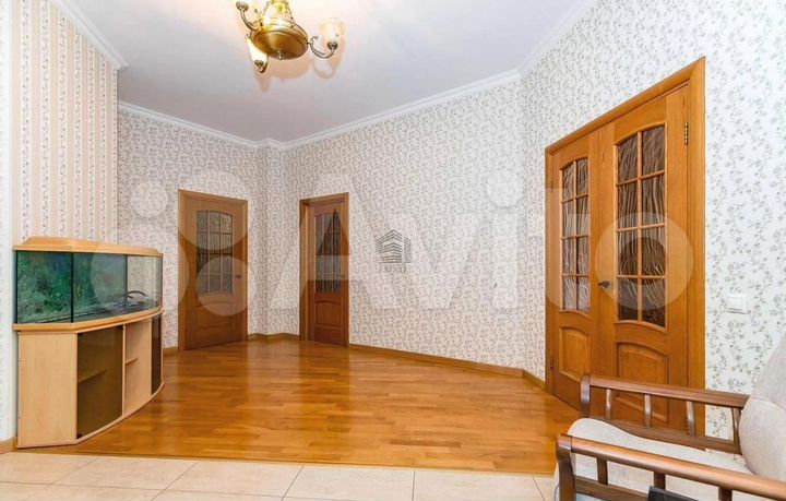 3-к. квартира, 118 м², 4/12 эт.