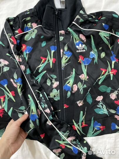 Мастерка adidas женская