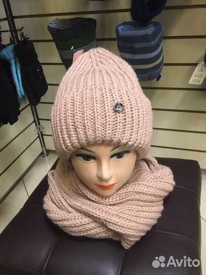 Комплект шапка и снуд, варежки женский
