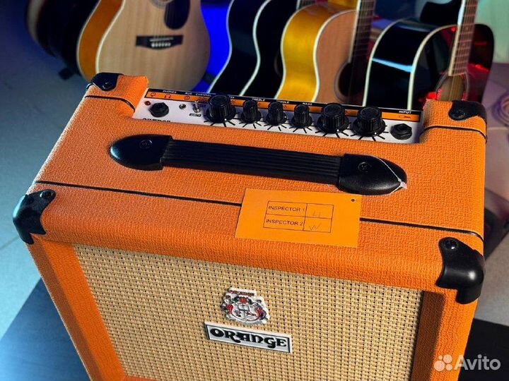 Гитарный комбоусилитель