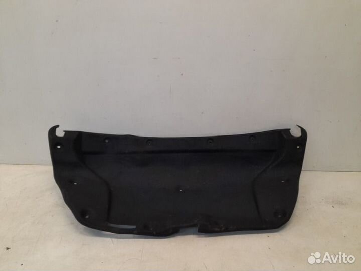 Обшивка крышки багажника задняя Toyota Camry V70