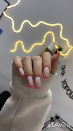 Маникюр,педикюр