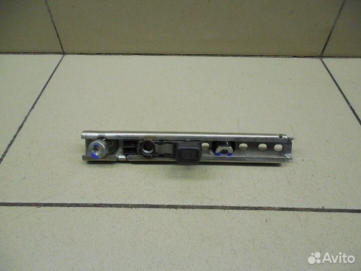 Механизм регулировки ремня безопасности Sandero 20