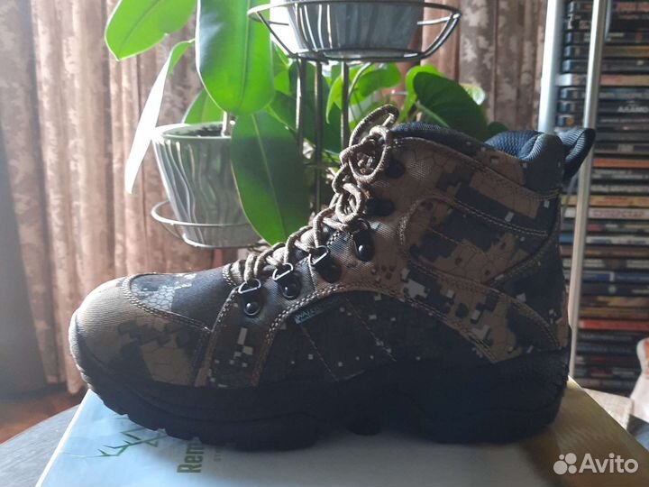 Ботинки мужские 42 размер новые