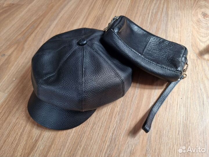 Кепка кожаная женская