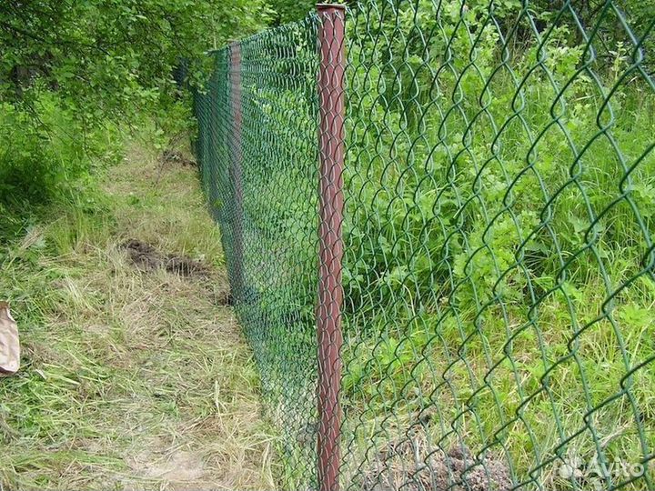 Заборы из сетки рабицы с установкой