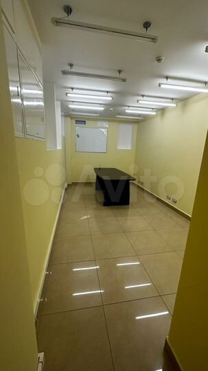 Сдам офисное помещение, 196 м²