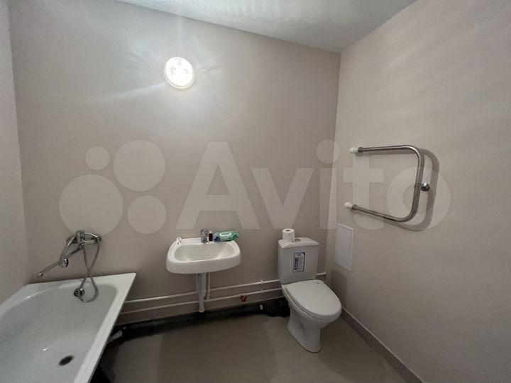 3-к. квартира, 60 м², 8/10 эт.