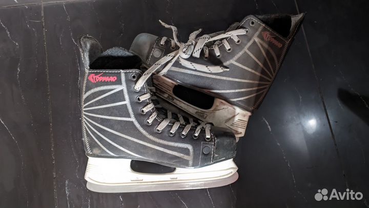 Коньки хоккейные 43 размер