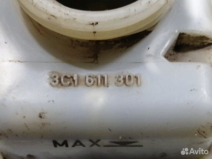 Главный тормозной цилиндр Volkswagen Passat B6 B6