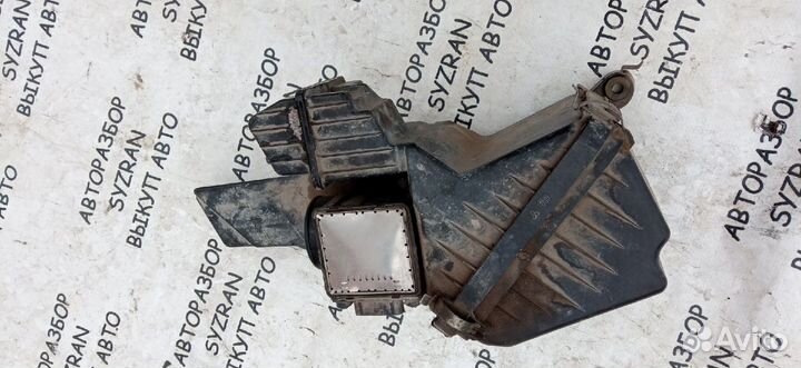 Корпус воздушного фильтра 2,4 Mitsubishi Galant