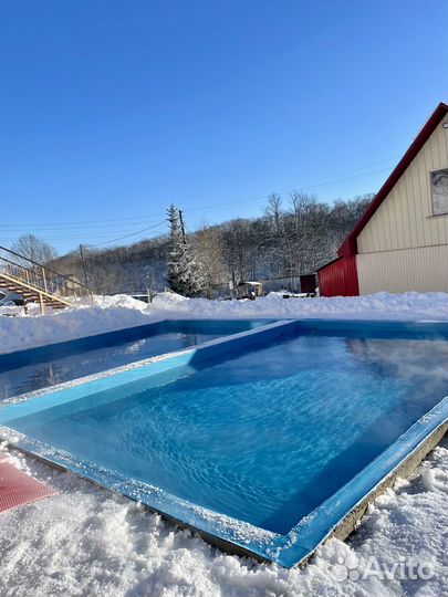 Бассейн с термальной водой