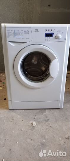 Стиральная машина indesit