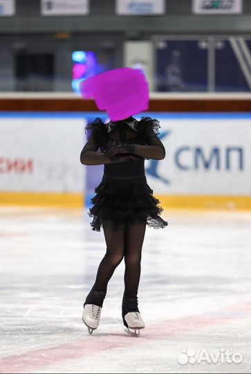 Платье Уэнсдэй Вэнсдэй для фигурного катания