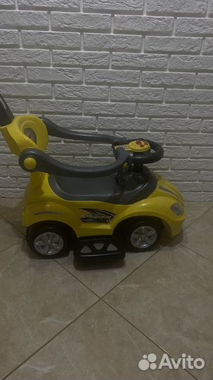 Детская машинка каталка