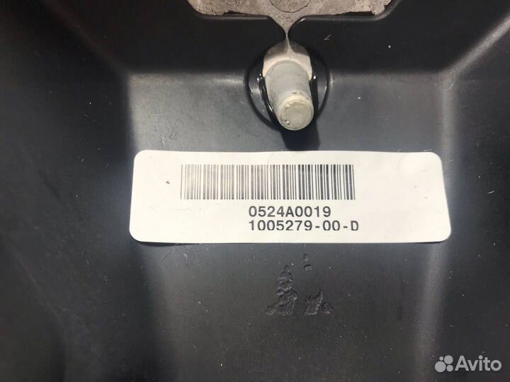 Руль Tesla Model S 2015 1005279-00-D