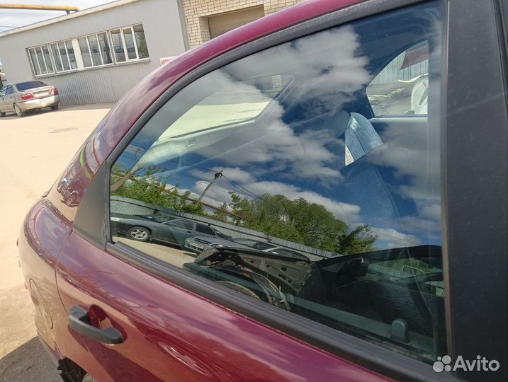 Стекло задней правой двери fiat brava 1