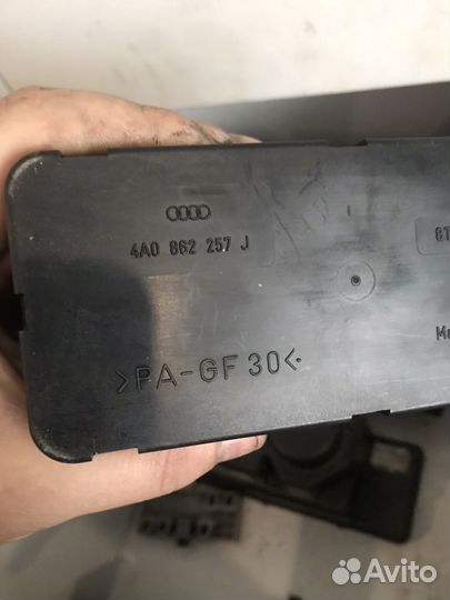 Компрессор центрального замка Ауди