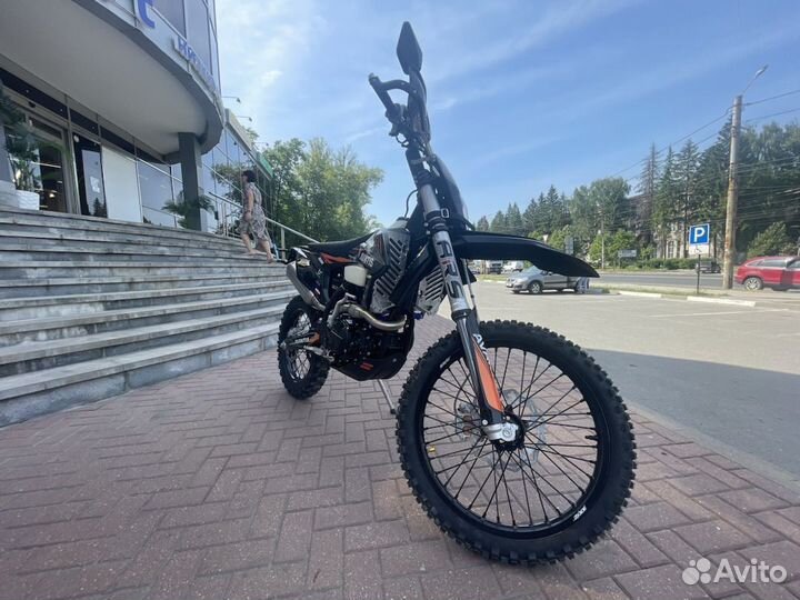 Avantis Enduro 300 dohc PRO Carb FCR Exclusive