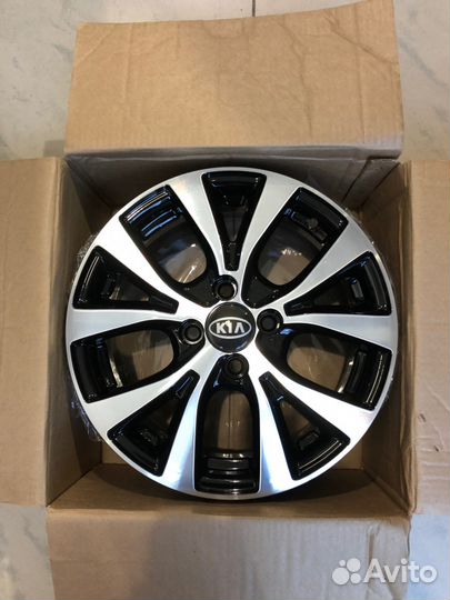 Новые литые диски R15 на Kia Rio