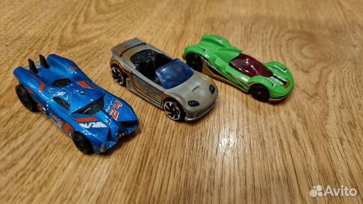 Трек настенный Hot wheels