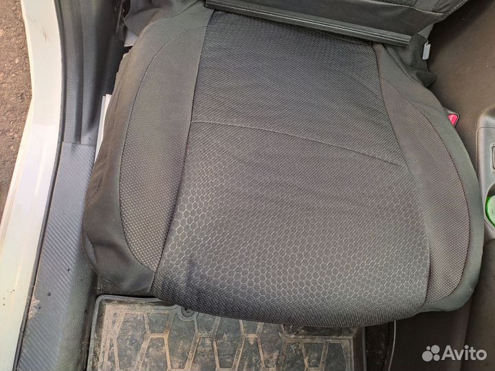 Обивка сиденья mitsubishi