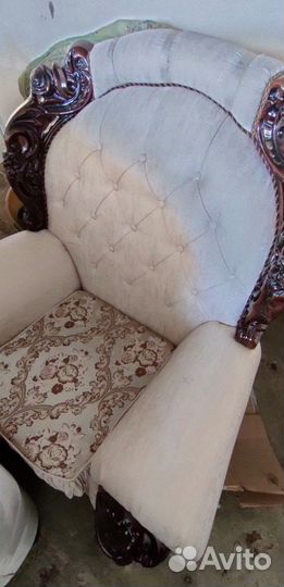 Диван и кресло