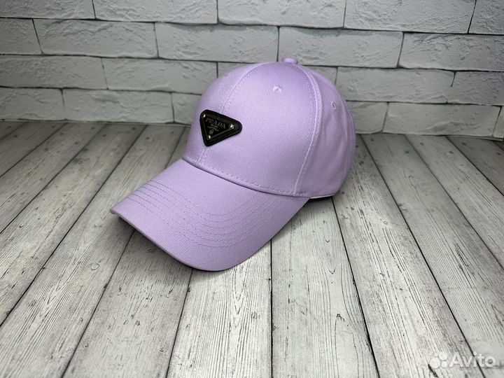 Бейсболка женская prada (новая)