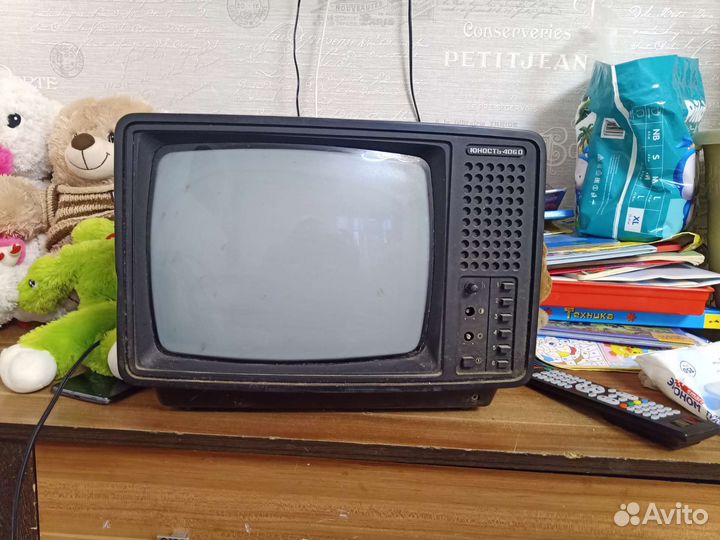 Телевизор бу юность 4060