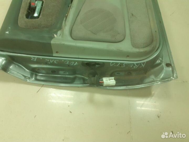 Дверь задняя правая Toyota Cresta 100