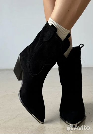 Ботильоны казаки 40