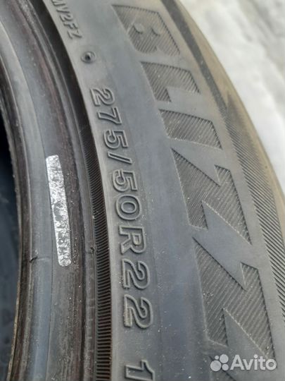 Bridgestone Blizzak VRX 275/50 R22