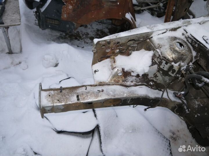 Лонжерон передний правый Ford Focus I (1998—2004)